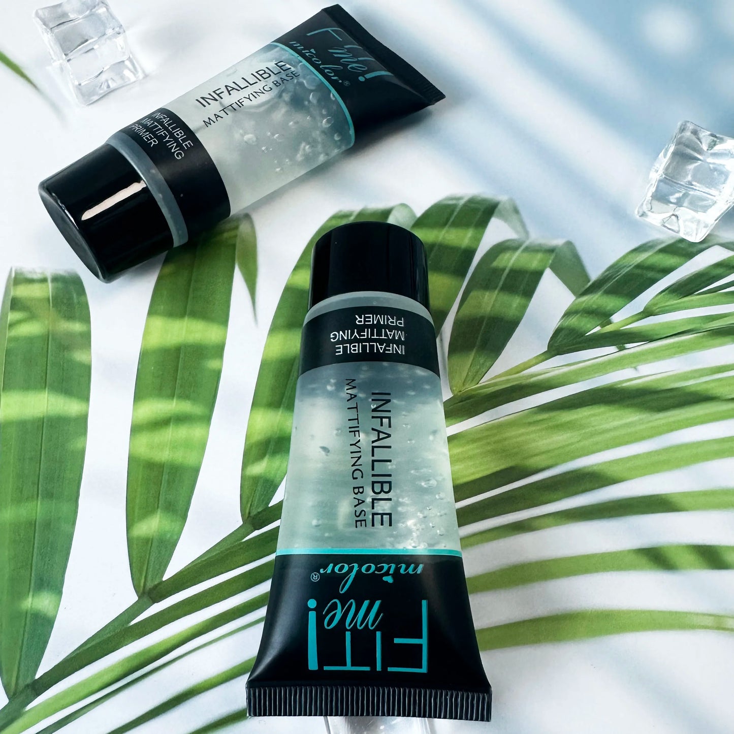 Primer Facial base makeup restores flawless, invisible pores.