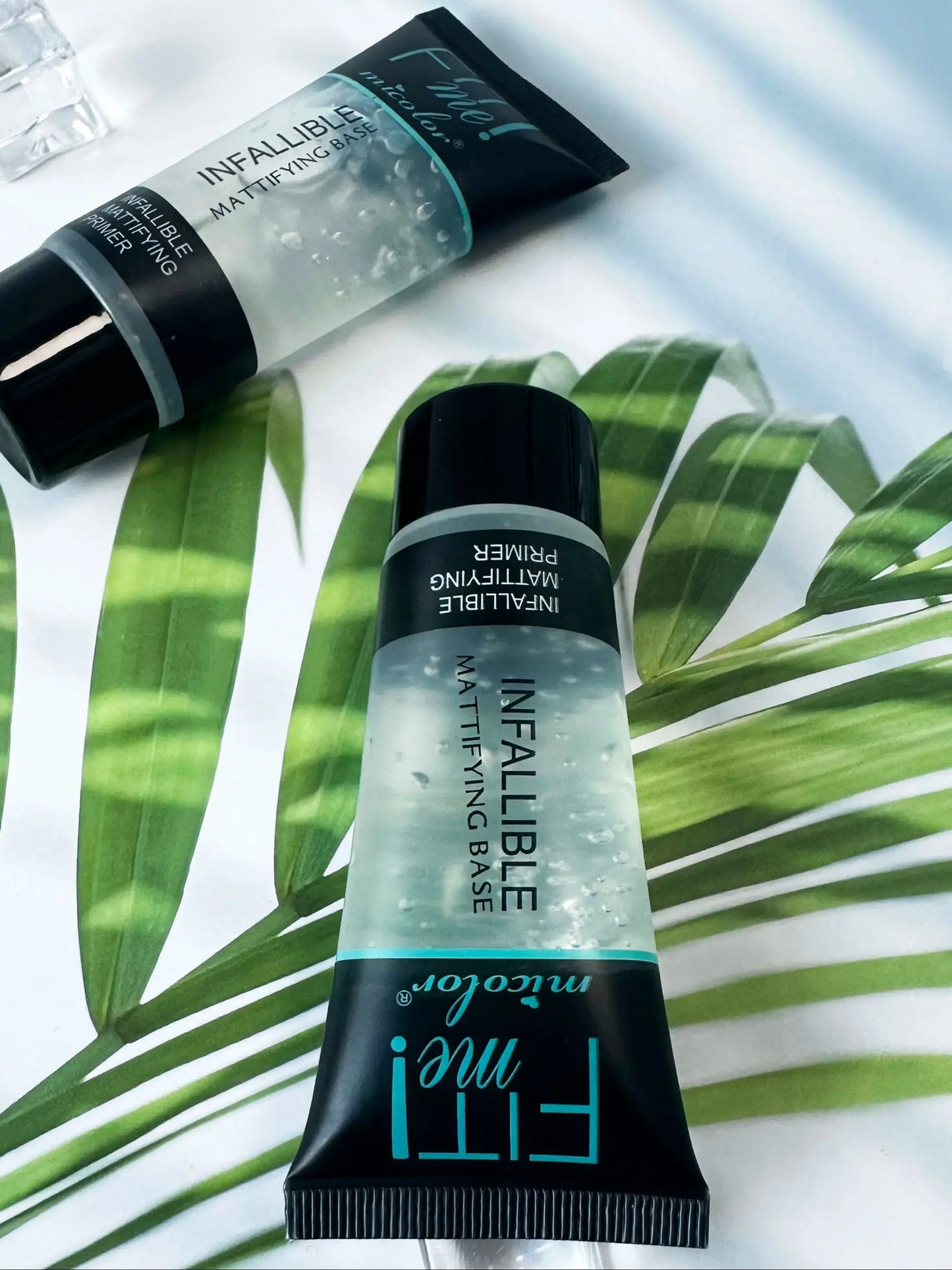 Primer Facial base makeup restores flawless, invisible pores.